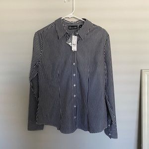 Women’s medium Black and white stripe top